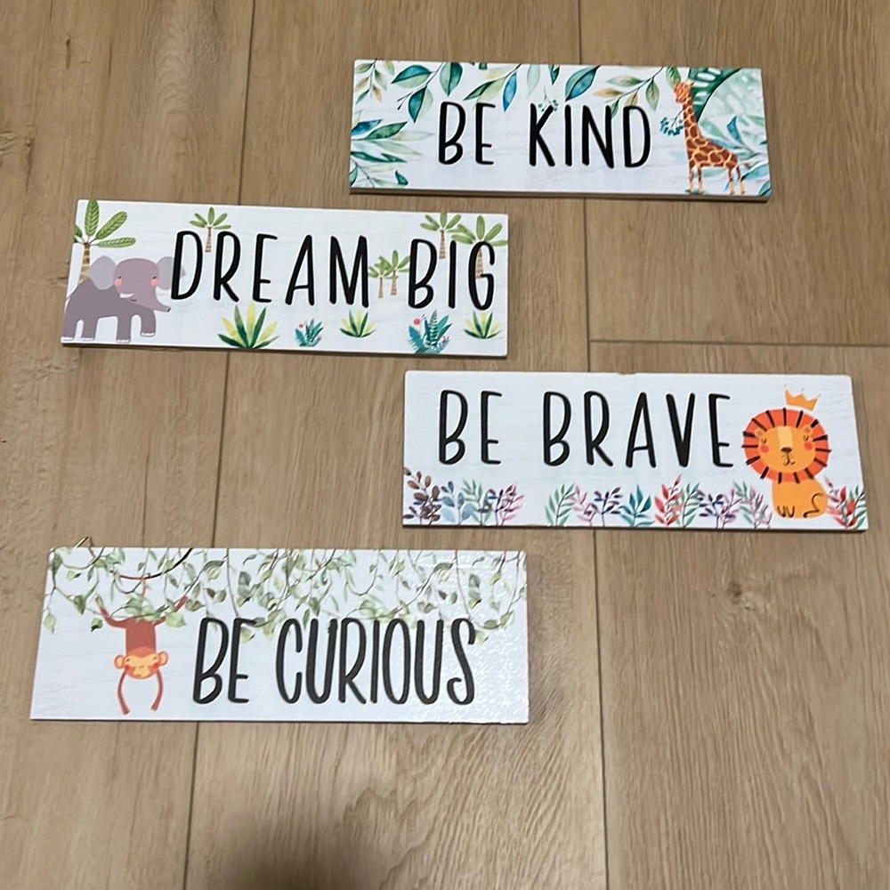 Nursery Safari Animal Signs (Set of 4)